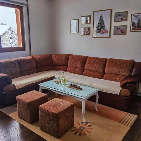 Center Апартаменты Пале